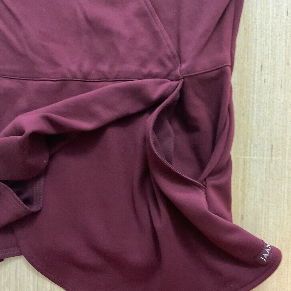 Jaanuu Tulip Womens Medical Scrub Top Wine Maroon crimson Small J96203 - Picture 3 of 9